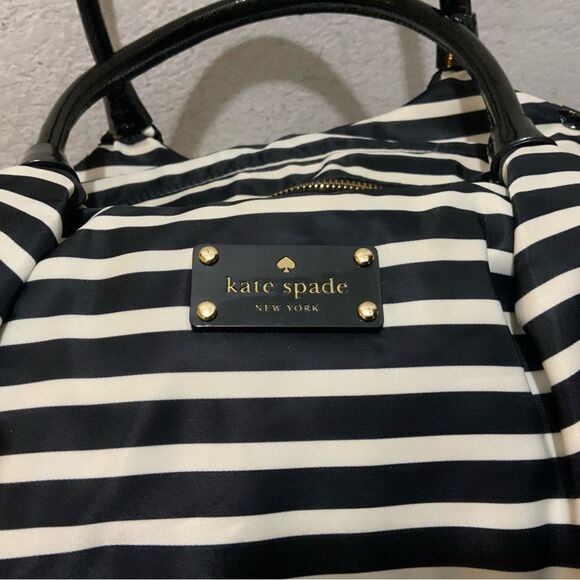 Kate Spade New York Women's Classic Nylon Stevie Striped Diaper Bag Size Large - Picture 11 of 16